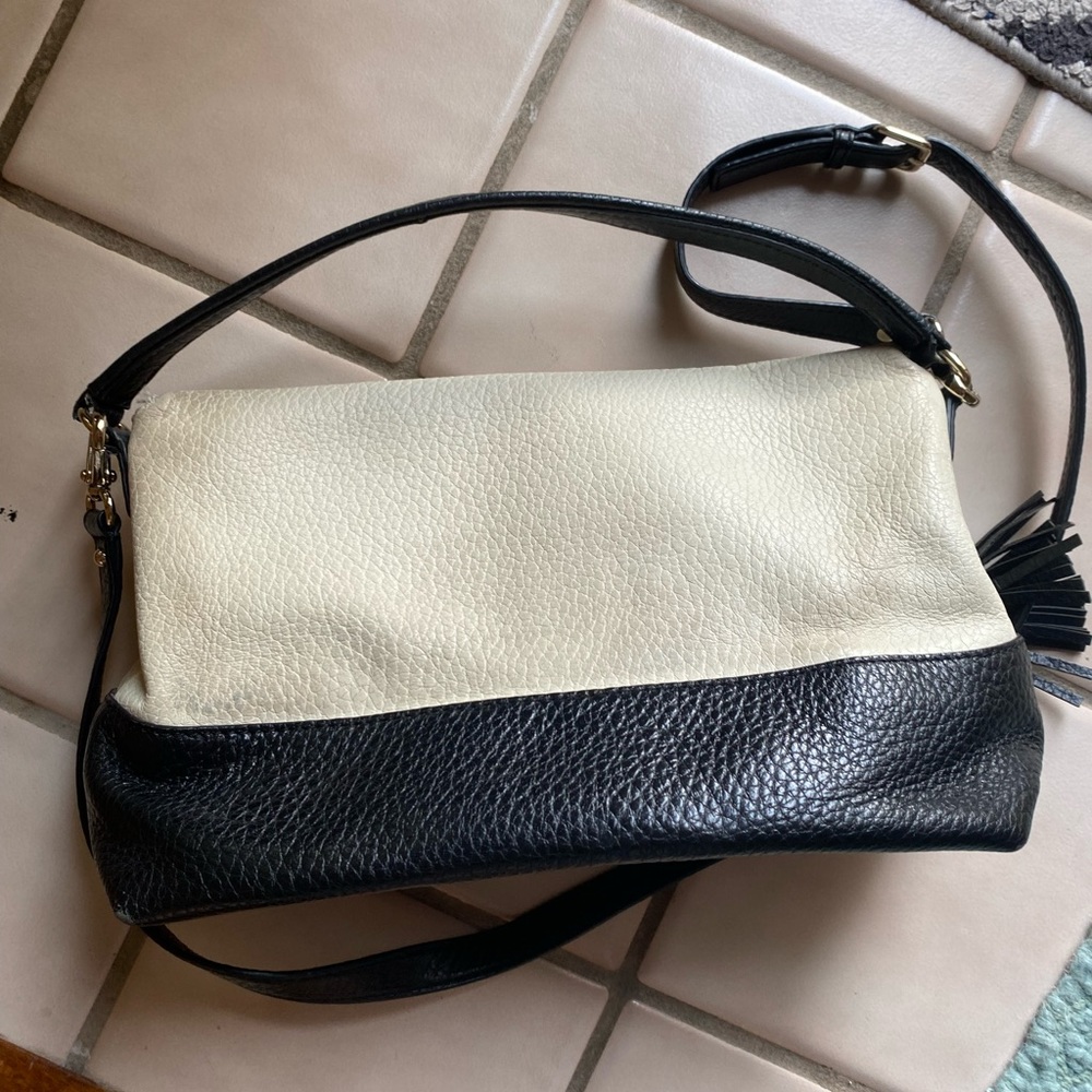 Kate Spade New York| Buttermilk & Black Carmen Southport Avenue Leather - Picture 4 of 12
